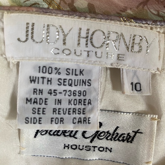 Silk formal gown and matching 103”x43” scarf. Green, pink, beige, gold threads. - Picture 4 of 6